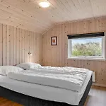 Holiday home Skraeddermarken *